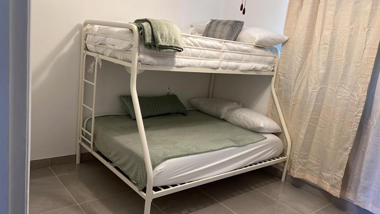 Habitacion Con Bano Compartido Маями Екстериор снимка